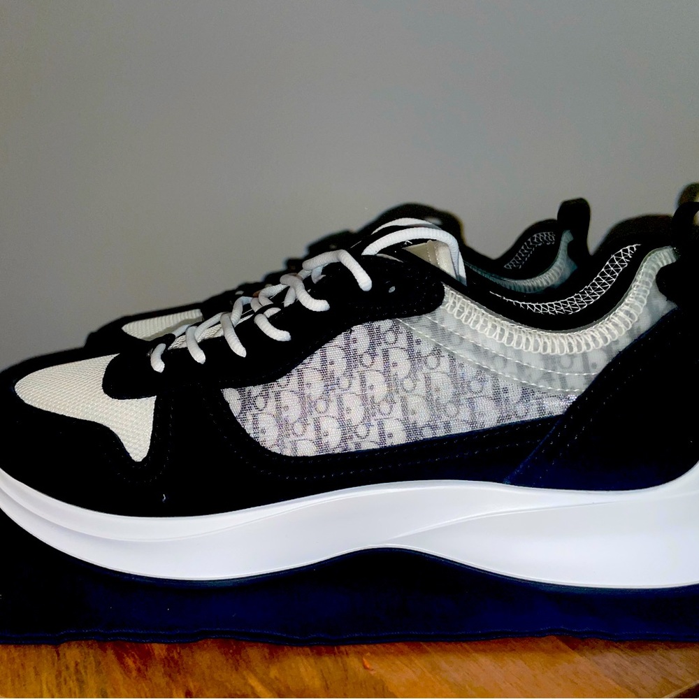 Dior B25 Sneakers Never Worn, Box, Extra Laces, Dust Cover